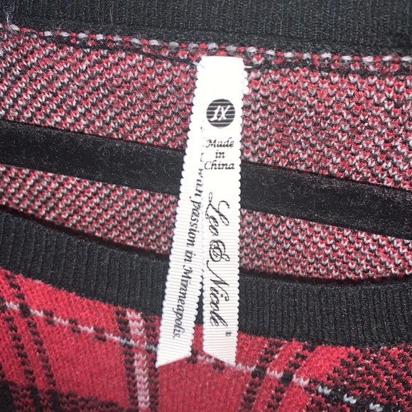 Buffalo Plaid Sweater. - Picture 2 of 3